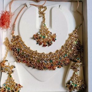 Multicolour Jwellery Set