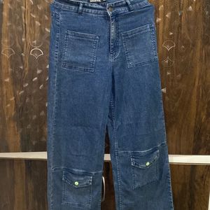 Stylish Blue High Rise Straight Fit Jean