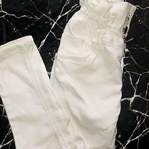 Girls White Denim Joggers Pant/jeans