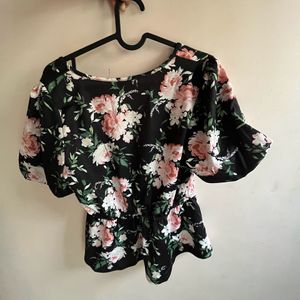 Floral Peplum Balloon Sleeved Top