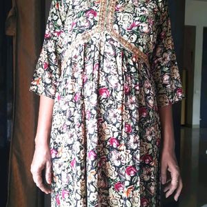 Floral printed nayra cut kurta pant set