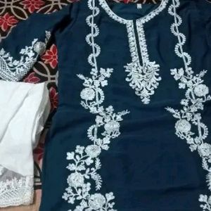 Beautiful Pakistani Suit For Women.....✨💙