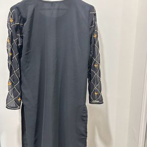 Women Black Pakistani Kurta Set