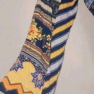 Pakistani Kurti Wit Dupatta