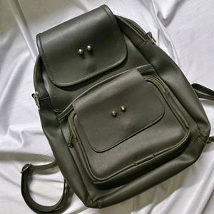Stylish Leather College Bag 🛍️