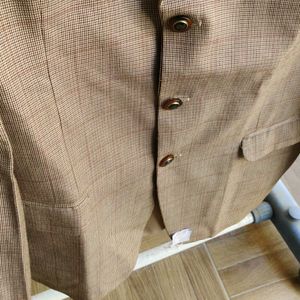 44" Checked Brown Blazer