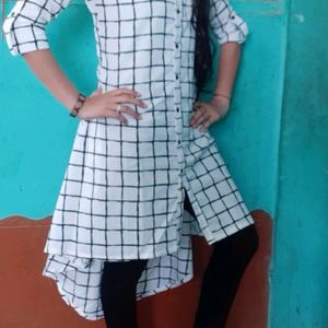 Checkered Women White Top