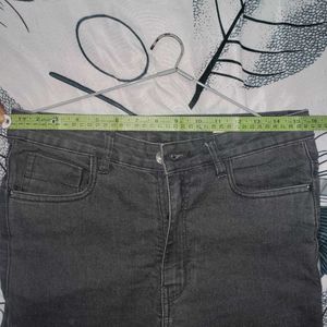 Zudio: La-Mini Flare Jeans👖| 30/M