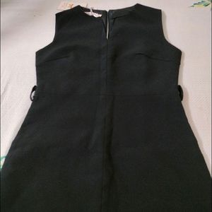 black bodycon