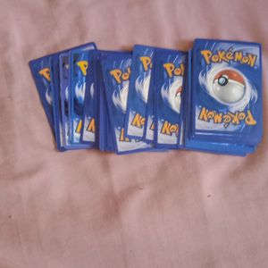 Pokemon- Total 30 Cards