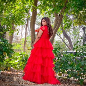 Beautiful ball gown {Red}