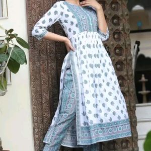 New/Unused Nayra Cut Kurti With Pant