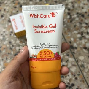 Wishcare Sunscreen With Free Lakme Sunscree