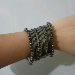 Alluring Silver Bangles