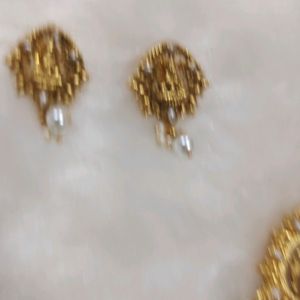 5 Layered South Gold Polish Necklace Set