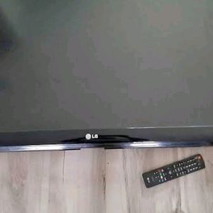 LG Tv Good Condition With Setup Box And Remotes