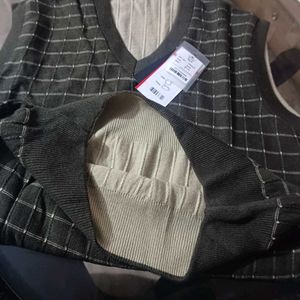 Beautiful New Men Sweater