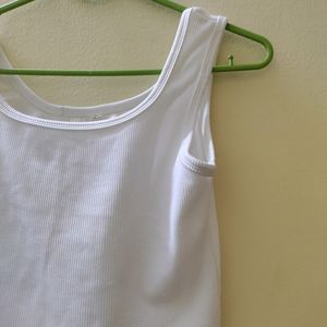 Cropped Ribbed White Tank Top