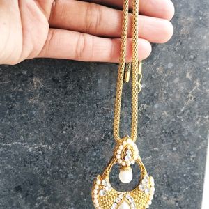 Pendent Set