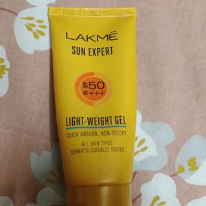 Lakme Sunscreen- Spf 50 PA+++ 100g