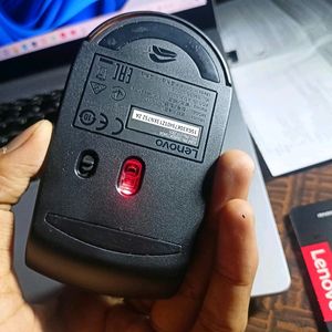 Lenovo 300 Wireless Compact Mouse