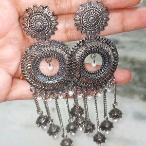 Set Of two Oxidized Earing