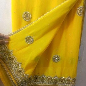 Heavy Wedding Saree With Blouse