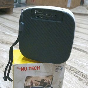 NU TECH BLUETOOTH SPEAKER WITH LED BULB
