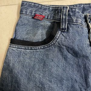 BLUE FADED BAGGY JEANS