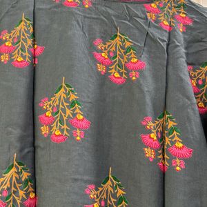 Kipek Xxl Grey Floral Print Kurti