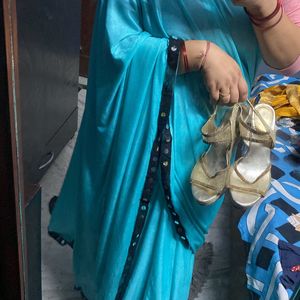 Saree With Free Heels