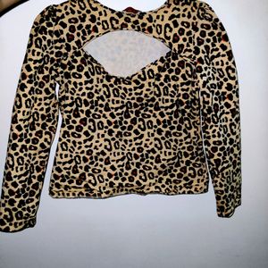 Karwarya Leopard Print Top