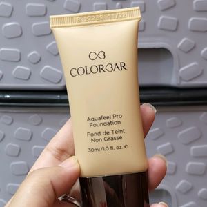 Colorbar Foundation Shade : 05 Apple Crunch