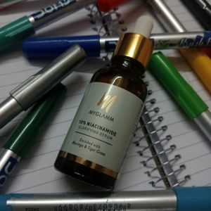 Myglamm 10% Niacinamide Clarifying Serum