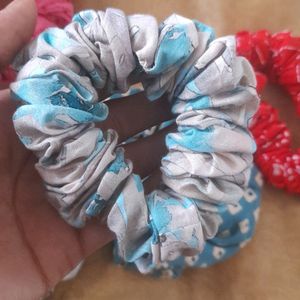 Set Of 5 Hair Scrunchies in Coins