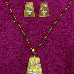 Yellow Pendant With Earrings