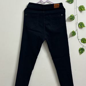 Black Skinny Jeans