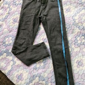 Boy's Pants 9-10y