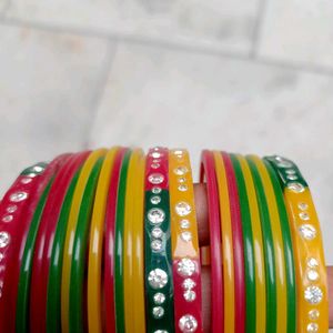 Brand New Trending Multicolour Bangles