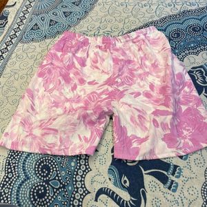 Beautiful Pink Floral Print Low Waist Shorts