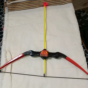 Collectrio Plastic Archery Shoot Bow and Arrow