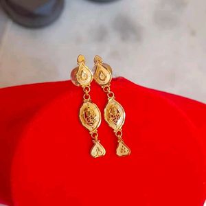 22c Hallmark Gold Earrings