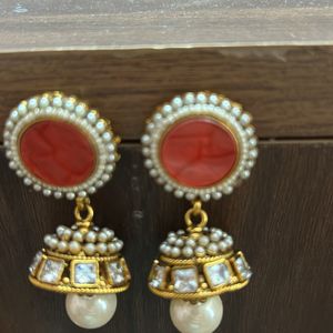 Beautiful kundan earings