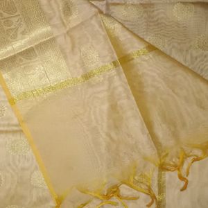 Golden Banarasi Dupatta with Intricate Zari Work