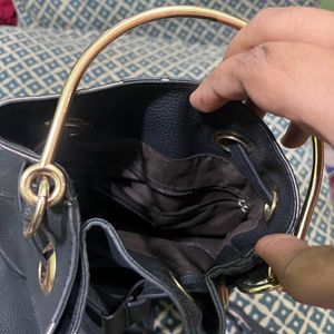 DressBerry Black Bucket Handbag With Small Wallet