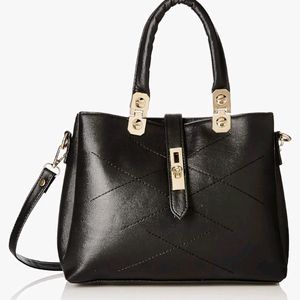 Nelle Harper Women's Shoulder Bag