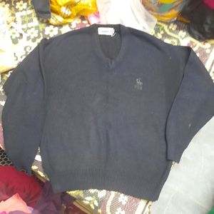 I Am Selling Navy Blue Sweater And Winter Gloves