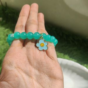 Esthetic Daisy Charm Bracelet