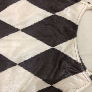 Off White & Brown Pattern