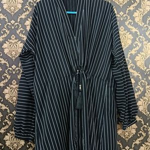 Black Lining Abaya New